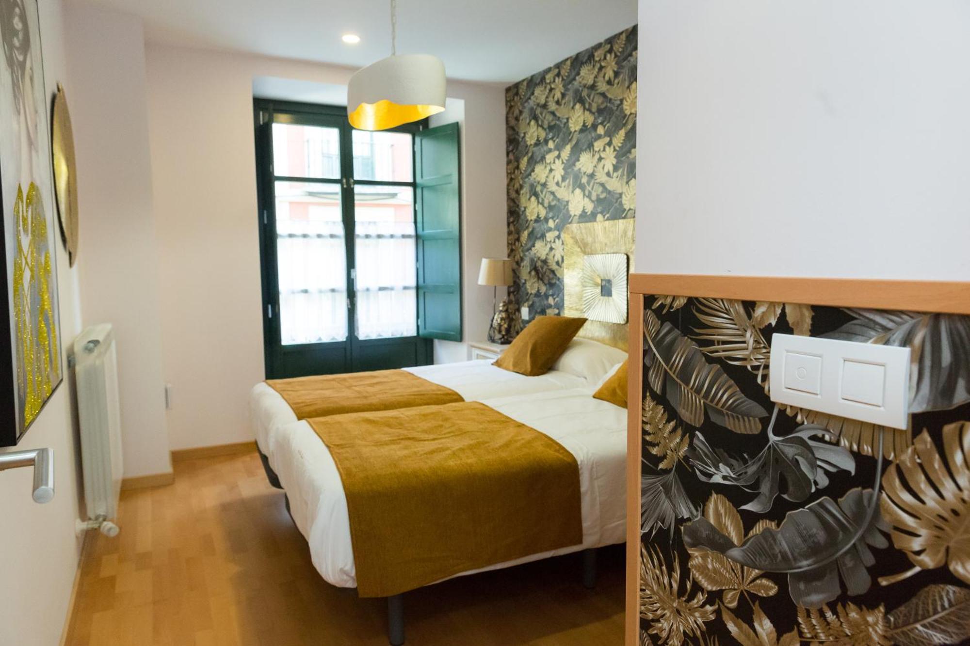 Apartamentos San Pedro Regalado 巴利亚多利德 外观 照片