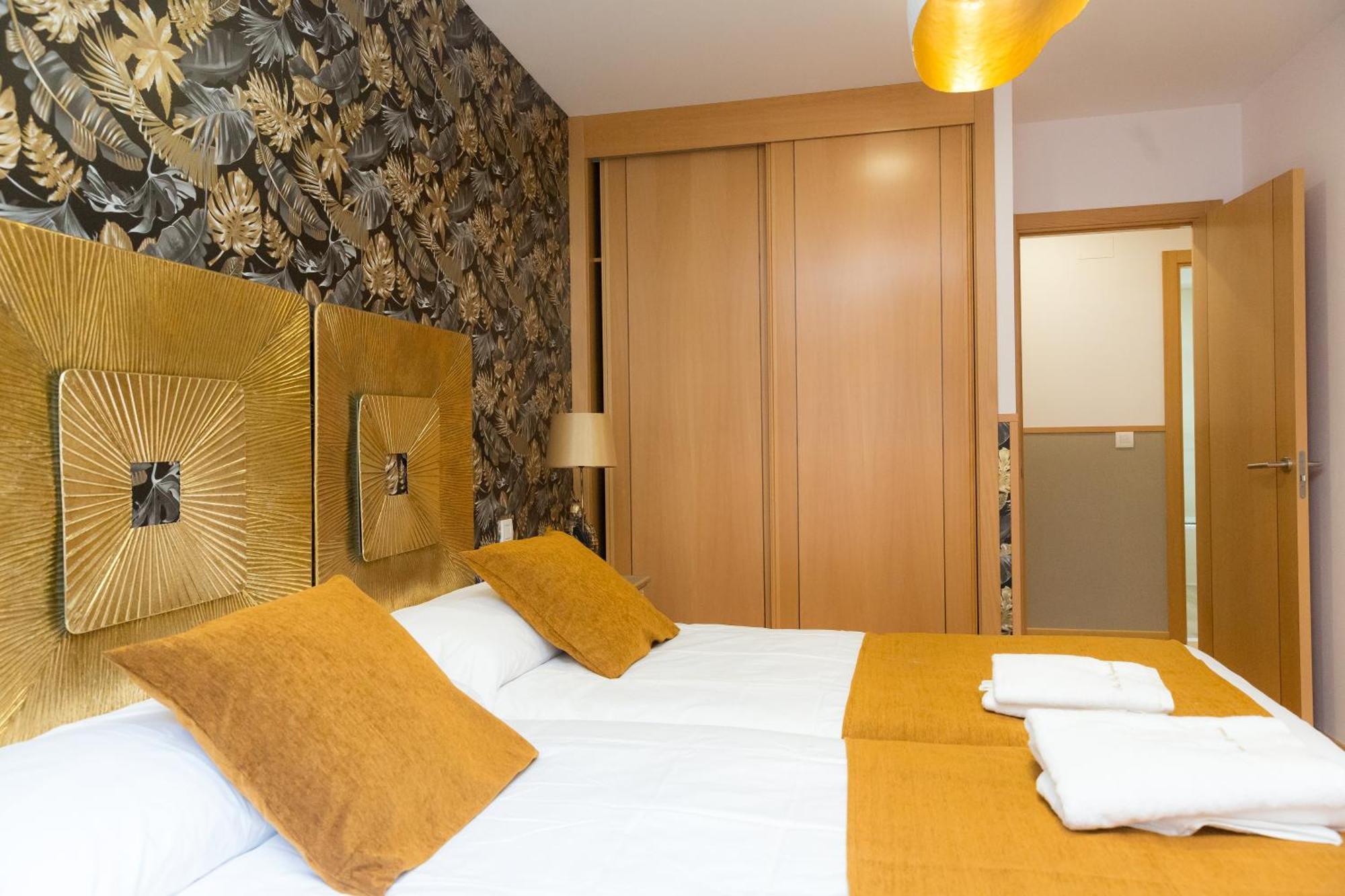 Apartamentos San Pedro Regalado 巴利亚多利德 外观 照片